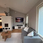 Modern With A Good Location Huoneisto *