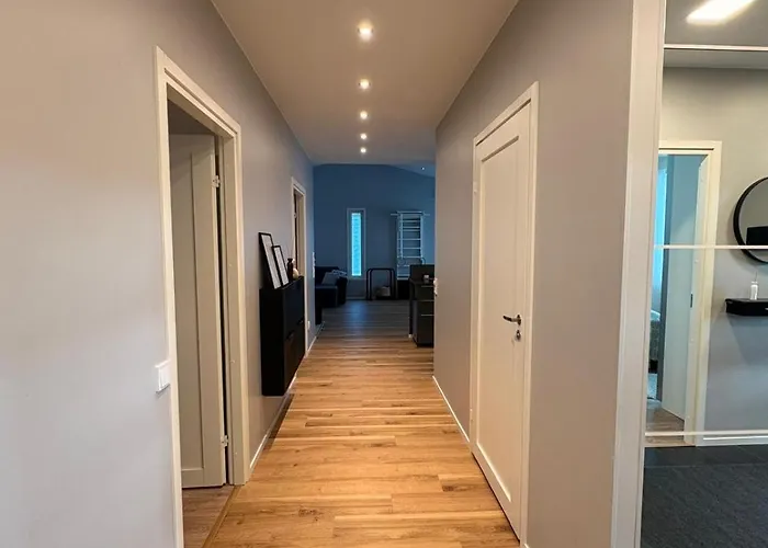 Modern With A Good Location Daire