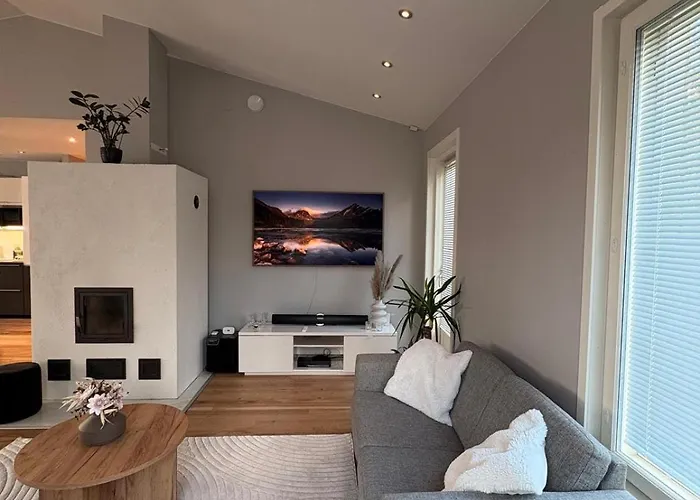 Modern With A Good Location Daire *